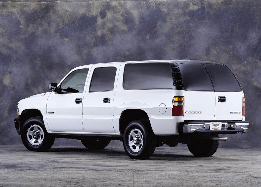  Chevrolet Suburban 2000 года  (фото 48 из 48)